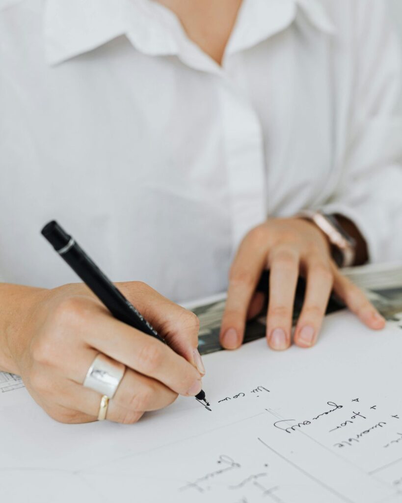 A Câmara Superior de Recursos Fiscais do CARF aprovou quatro novos enunciados de súmula a nortearam o contencioso administrativo tributário federal, consolidando entendimentos sobre IPI, PIS e COFINS.